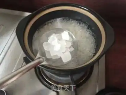 Make Porridge of rice lilies step 5