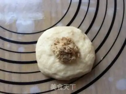 Make Meat pine buns step 6