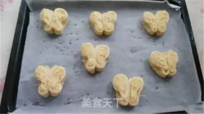 Make Coconut butterflies step 11