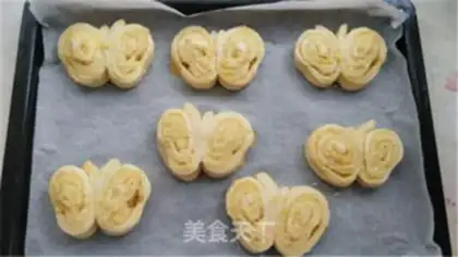 Make Coconut butterflies step 12