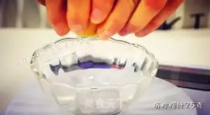 Make Mayo salad sauce step 1