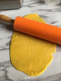 Make Sunflower cookies step 5