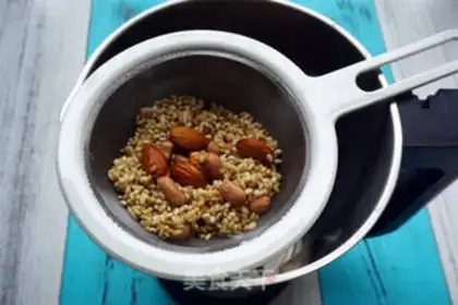 Make Plum peanut almonds step 1