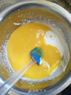 Make Mango yogurt mousse step 8
