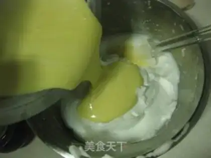 Make Fruit box cake step 5