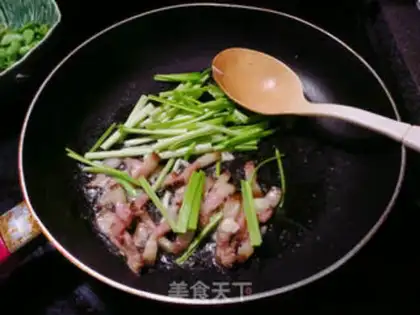 Make Mushroom fried sweet beans step 2