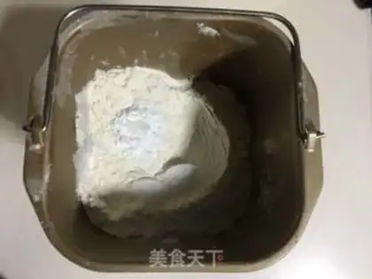 Make Black sesame noodles step 1
