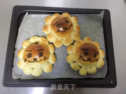 Make Lion bread step 11