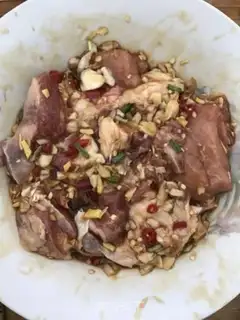 Make Garlic ribs from the oven step 1