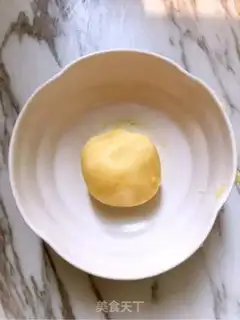 Make Toast roses step 5