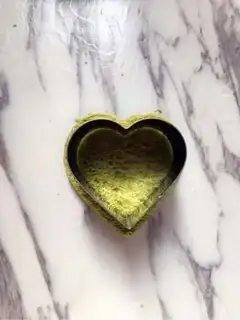 Make Toast roses step 7