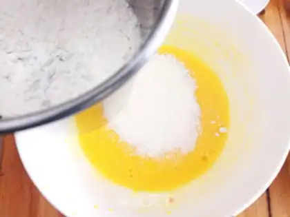 Make Four cake pies step 2
