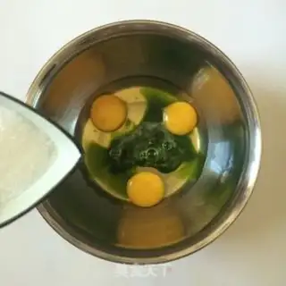 Make Frog cake step 4