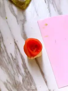 Make Toast roses step 12