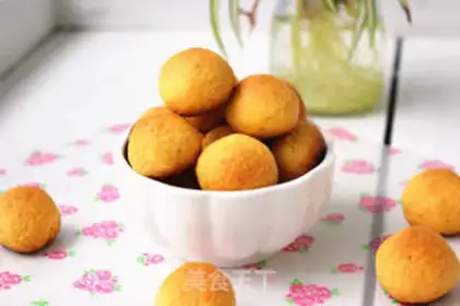 Make Gold coconut ball step 5