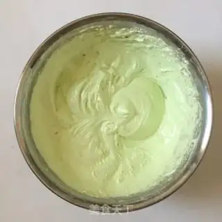 Make Frog cake step 7