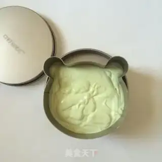 Make Frog cake step 9