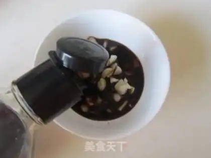 Make "Red oil bouquets." step 2