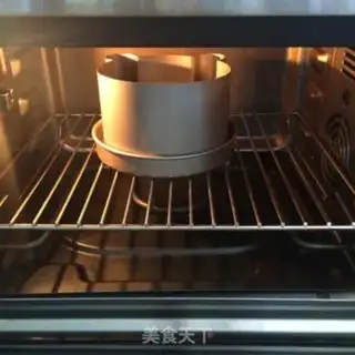Make Frog cake step 10