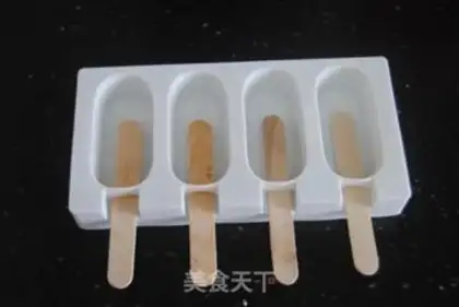 Make Blanca mango ice cream step 10
