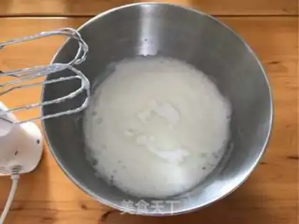 Make Pavlova cake step 4