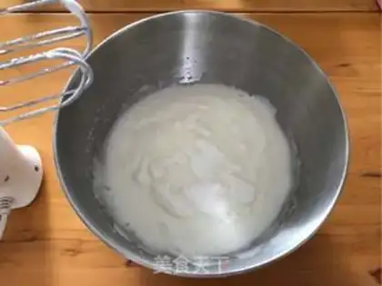 Make Pavlova cake step 5