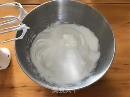 Make Pavlova cake step 6