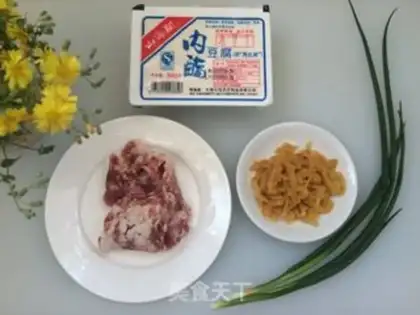 Make Squeeze meat and tofu step 0