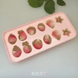 Make Rose ice cream step 4