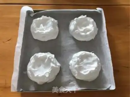 Make Pavlova cake step 8