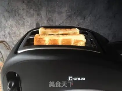 Make Egg salad sandwich step 8