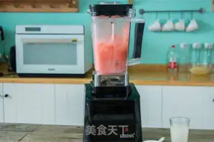 Make Strawberry juice step 3