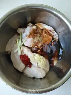 Make Honey-cooked chicken wings step 0