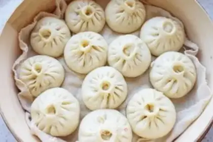 Make Carrot beef buns step 12