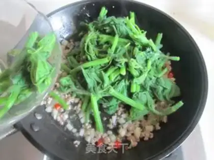 Make Pumpkin leaves step 6