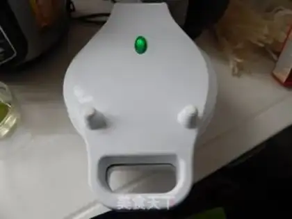Make Pineapple egg boy step 11
