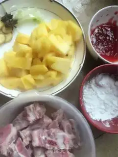 Make Pineapple ribs step 1