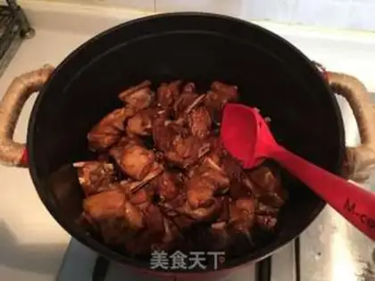Make Red iron pan lamb chops step 3