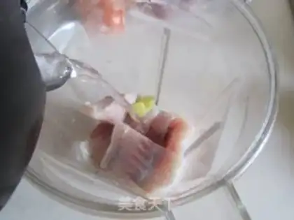 Make Smelt fishball soup step 1