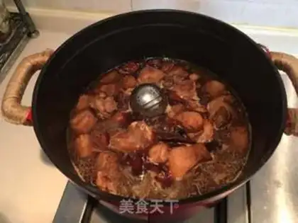 Make Red iron pan lamb chops step 4