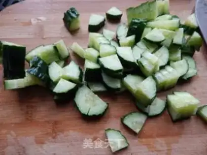 Make cucumber with peanuts step 0