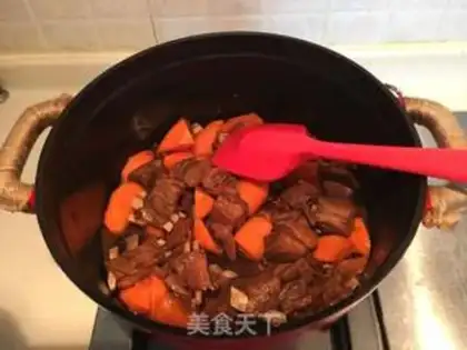 Make Red iron pan lamb chops step 7