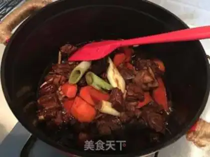 Make Red iron pan lamb chops step 8