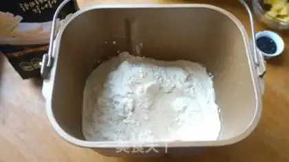 Make Light cream toast step 1