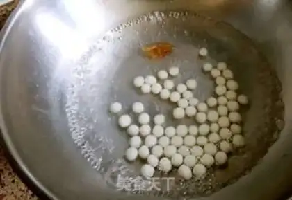 Make The wine makes round congee step 2