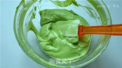 Make The yogurt bowl mousse cake step 7