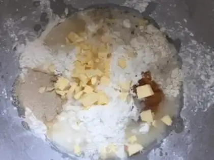 Make walnut fig omelet step 2