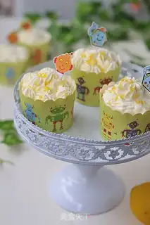 Make Lemon cupcakes step 11