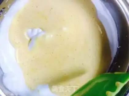 Make Mango Charlotte step 5