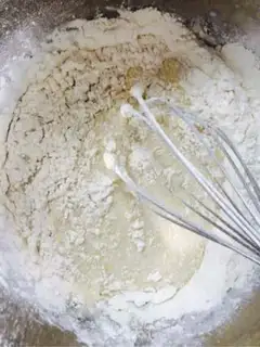 Make Ten-inch birthday cake step 1
